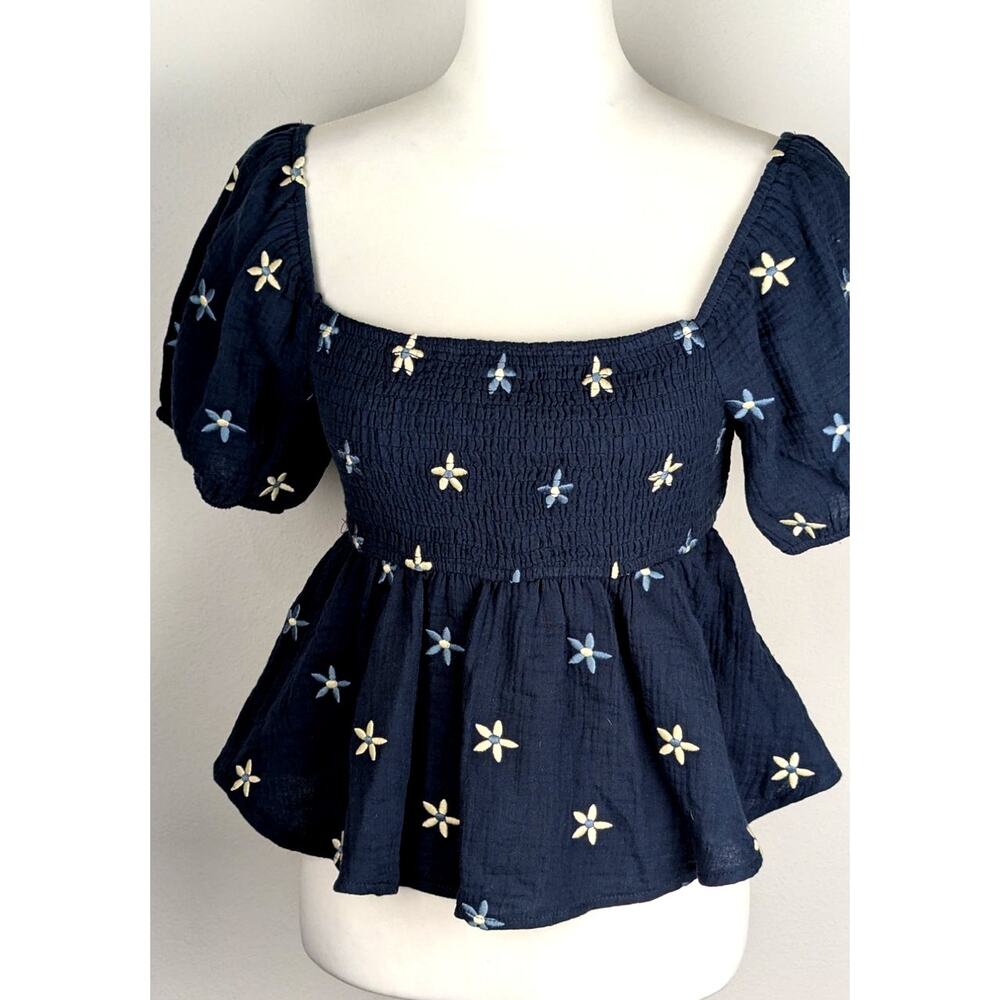 NWT Thirty Thirty CottonGauze Embroidered Floral Smocked CropTop Size M (Fits S)